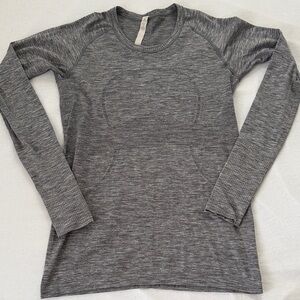 lululemon athletica Gray Long Sleeve Top
